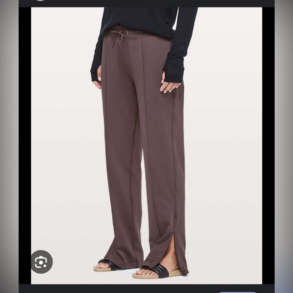 Lululemon greatest stride pants, size 6 - Picture 1 of 7